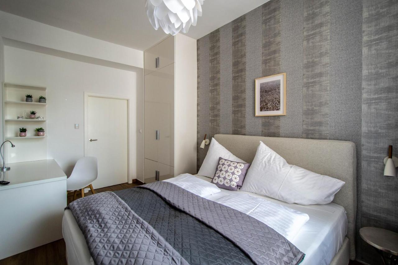 Executive Bright Apt. By Ruterra Praga Exterior foto
