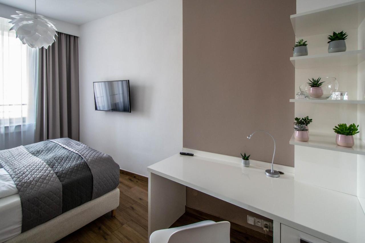 Executive Bright Apt. By Ruterra Praga Exterior foto